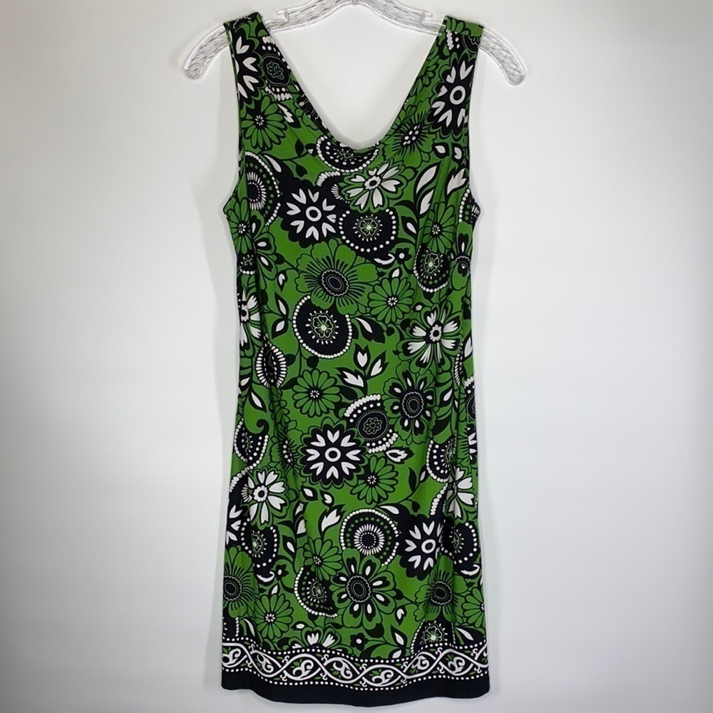 Alyn Paige New York Green Floral Sleeveless Dress